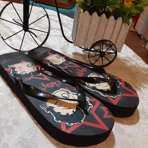 Betty Boop Flip flops - Picture 1 of 7